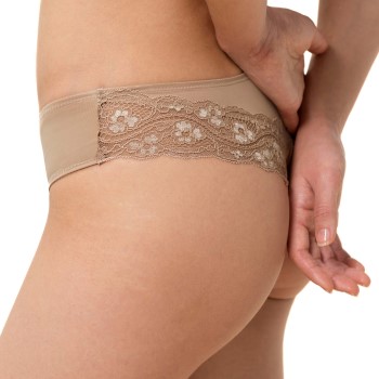 Triumph Lovely Micro Brazilian String