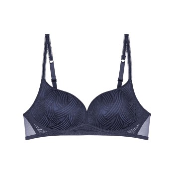 Triumph Delightful Spotlight P