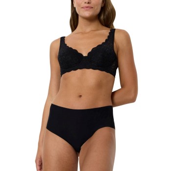 Triumph Amourette Wired Bra With Lace
