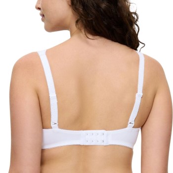 Triumph Amourette Wired Bra With Lace