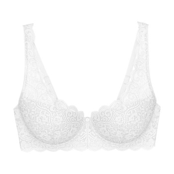 Triumph Amourette Wired Bra With Lace