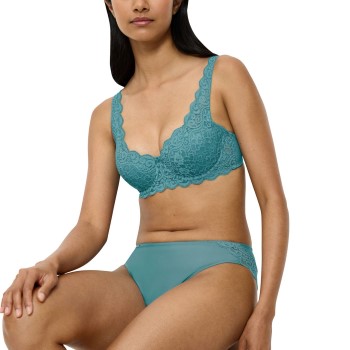 Triumph Amourette Wired Bra With Lace