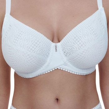 Chantelle EasyFeel Very Covering Underwired Bra