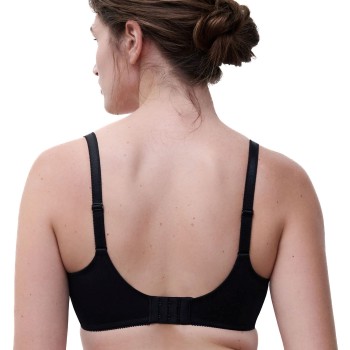 Chantelle Maris Very Covering Molded Bra
