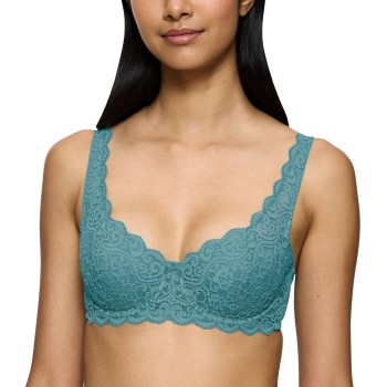Triumph Amourette Wired Bra With Lace D1